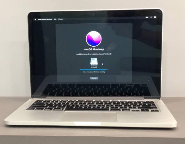 macbook pro retina A1502 2015 لپ تاب به رایانه شخصی کوچک، سبک و قابل حمل گفته می‌شود. مشخصات لپ تاپ مشخصات محصول: core i5ram 8ssd 128